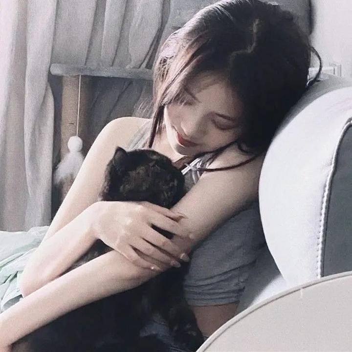 哈里斯夫人去巴黎 Mrs Harris Goes to Paris